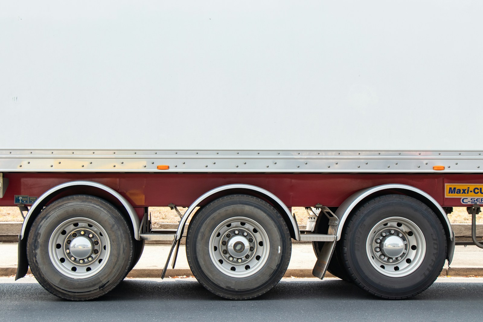 Commercial Auto—Are Trailers Covered Under Commercial Auto? 